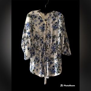 Rue 21 floral Print Blouse with half zipper Size 12
